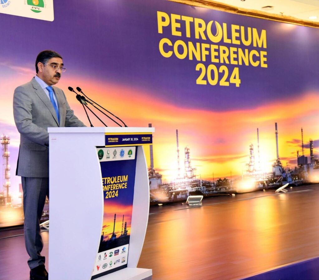 Islamabad: Caretaker Prime Minister Anwaar-ul-Haq Kakar addresses the participants of Petroleum Conference 2024 on January 30, 2024.